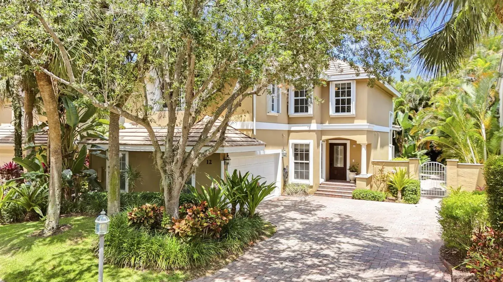 12 Grand Bay Circle, Juno Beach FL 33408