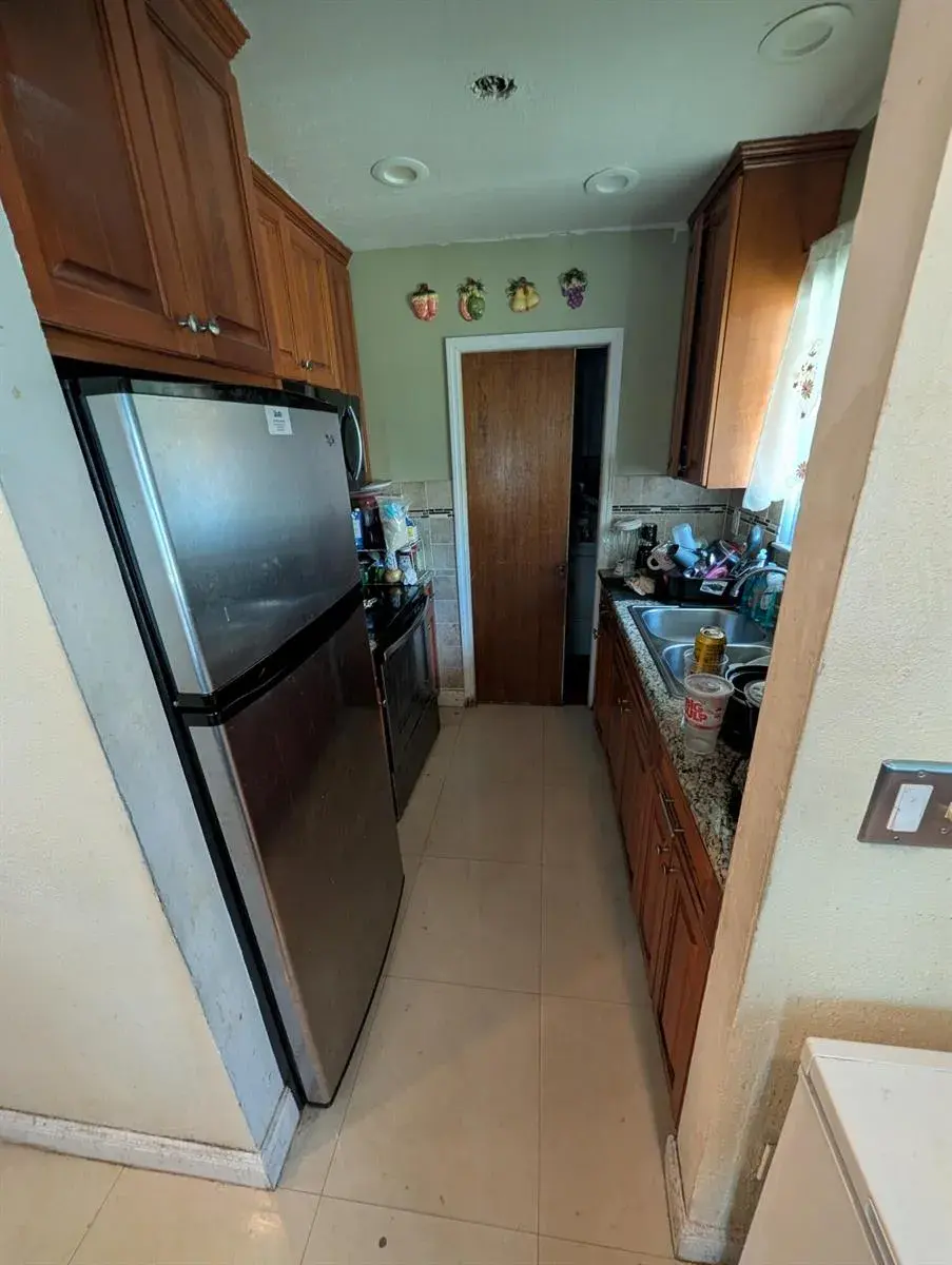 2761 NW 11th Place, Fort Lauderdale FL 33311
