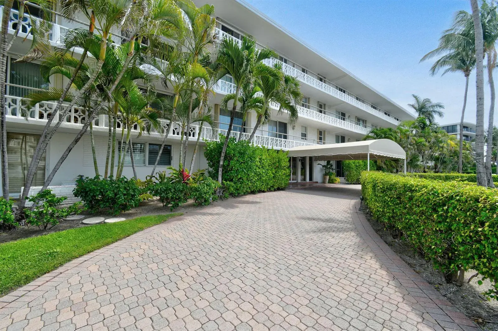 139 Sunrise Avenue # 2030, Palm Beach FL 33480