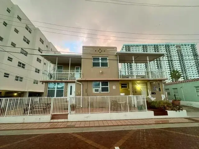 for sale at 300 Georgia Street # 5, Hollywood FL 33019
