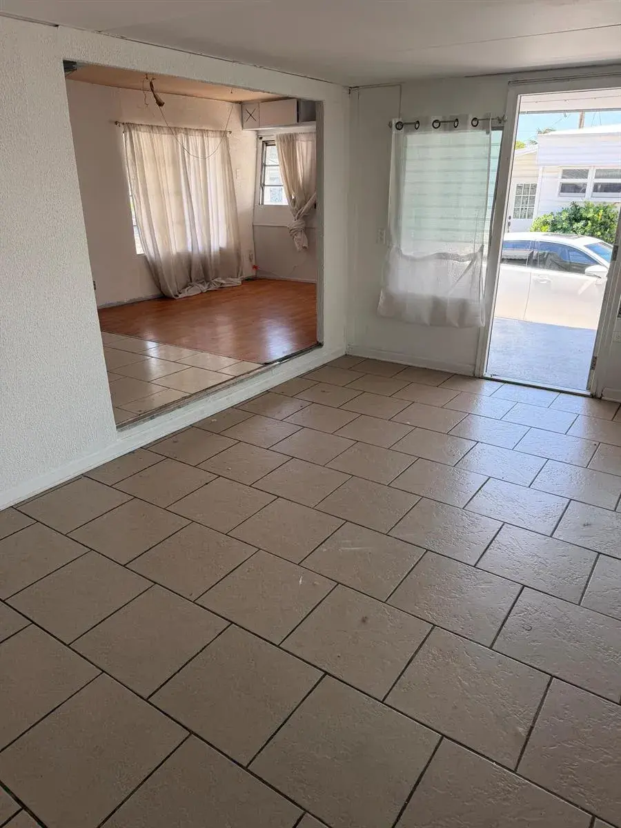 820 SW 1st Place, Hallandale Beach FL 33009