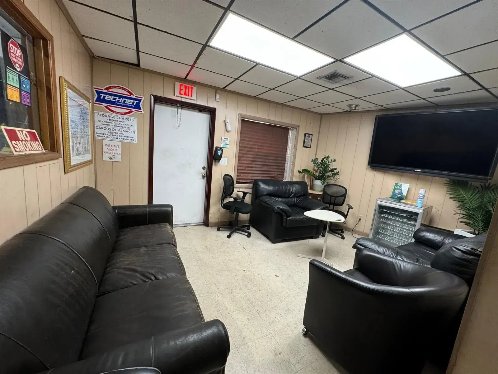 2355 NW 30th Street, Oakland Park FL 33311