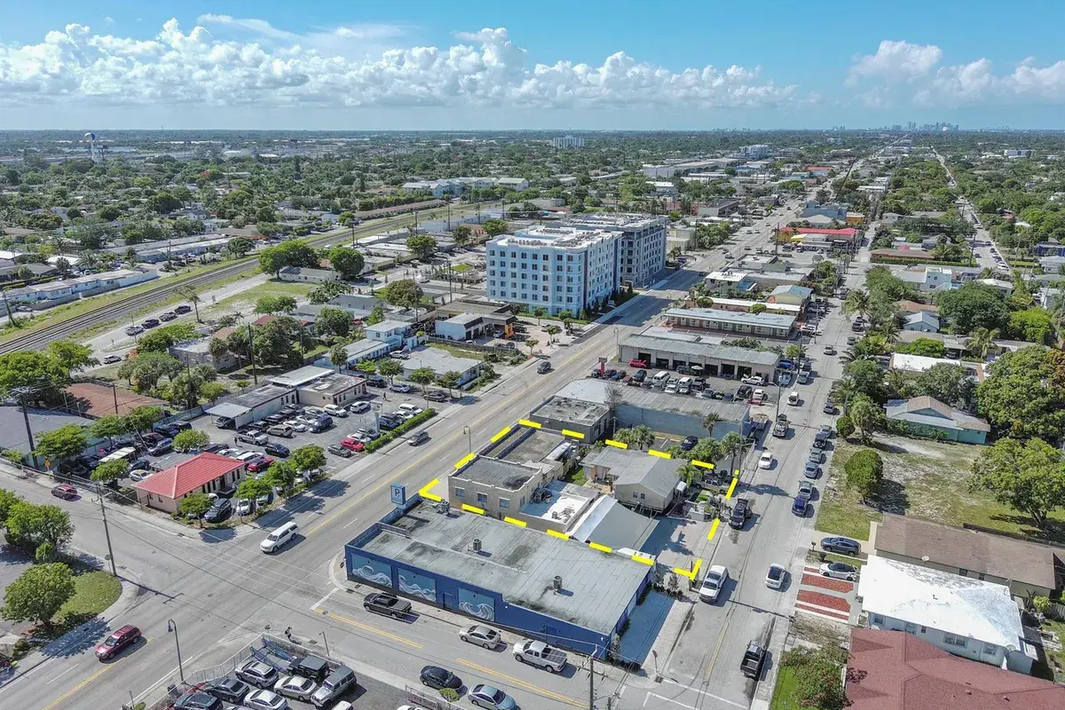 922 & 928 S Dixie Highway, FL 33462