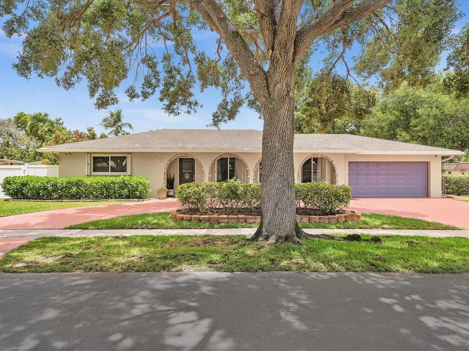 7381 SW 9th Street, Plantation FL 33317