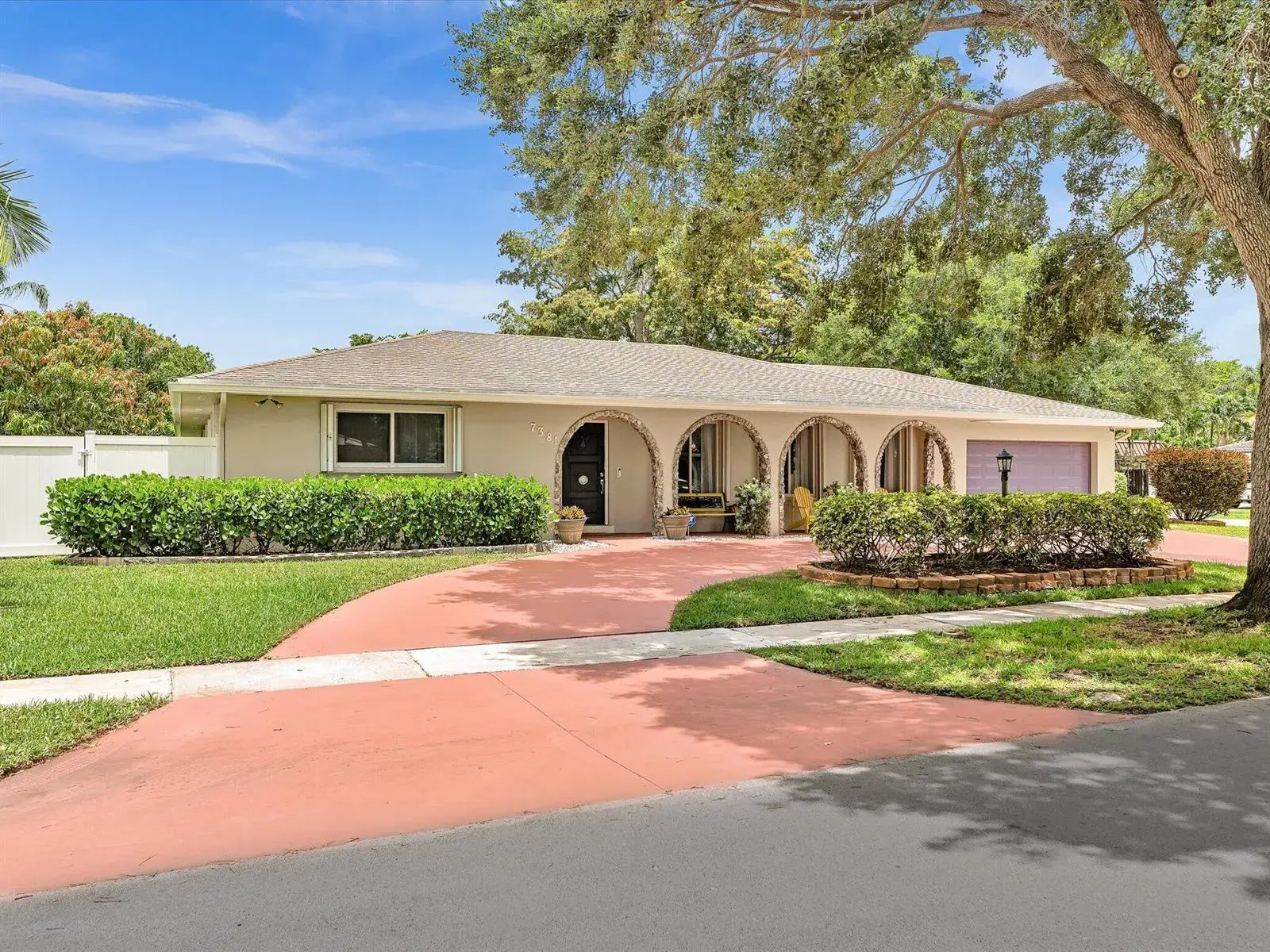 7381 SW 9th Street, Plantation FL 33317