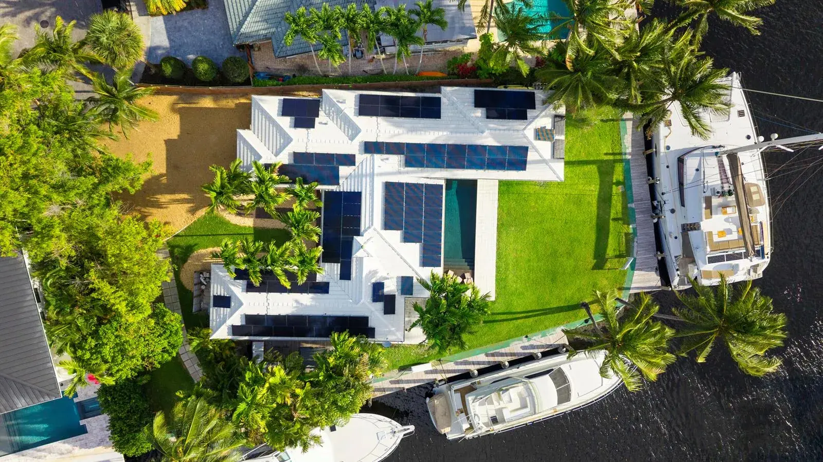 3 bedroom 3 bath for sale at 1321 Tangelo Isle, Fort Lauderdale FL 33315