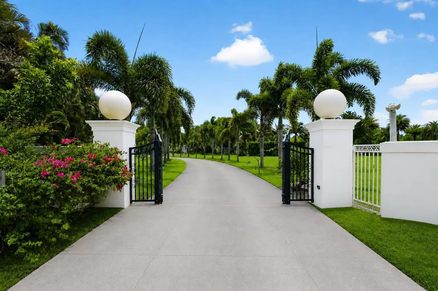 1030 Arabian Drive, Loxahatchee FL 33470