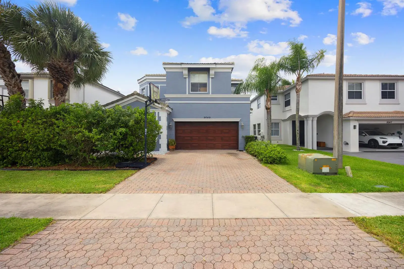 5 bedroom 4 bath Residential for sale at 9049 Dupont Place, Wellington FL 33414