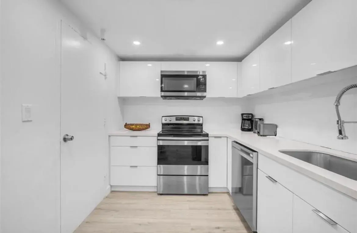 4001 S Ocean Drive # 7k, Hollywood FL 33019