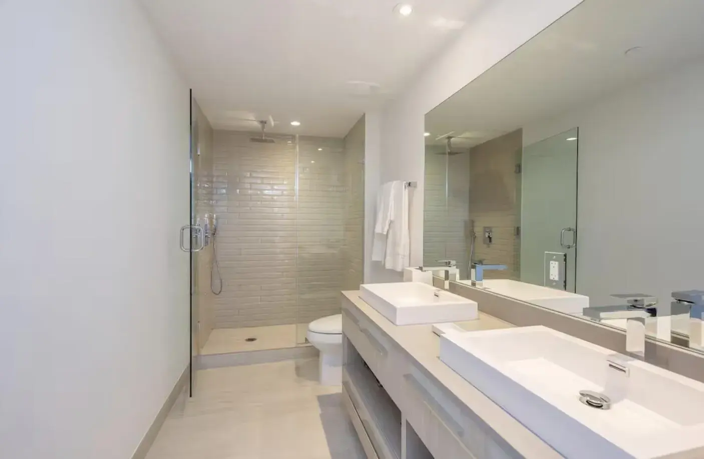 4010 S Ocean Drive # R2104, Hollywood FL 33019