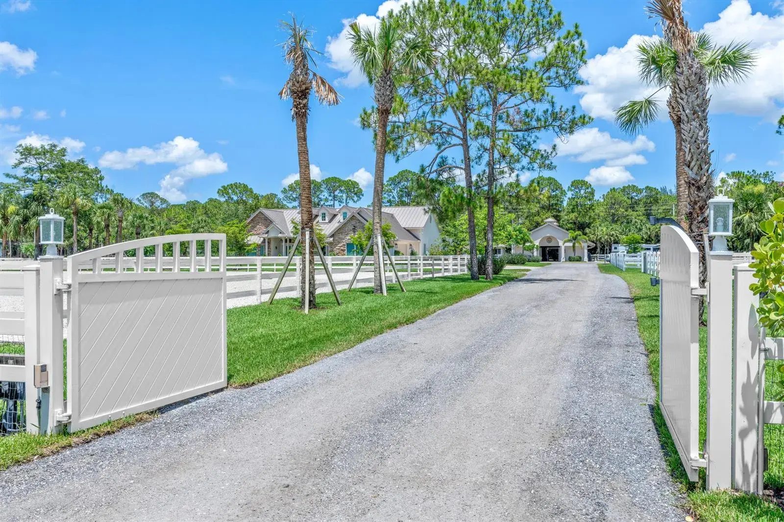 1464 Stallion Drive, Loxahatchee FL 33470