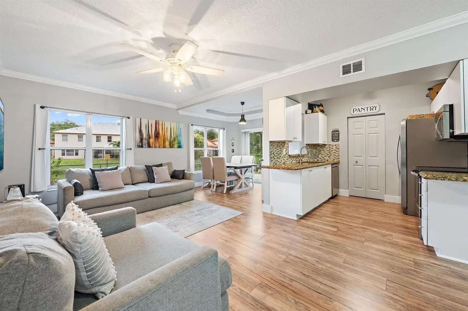 1088 Via Jardin, Riviera Beach FL 33418