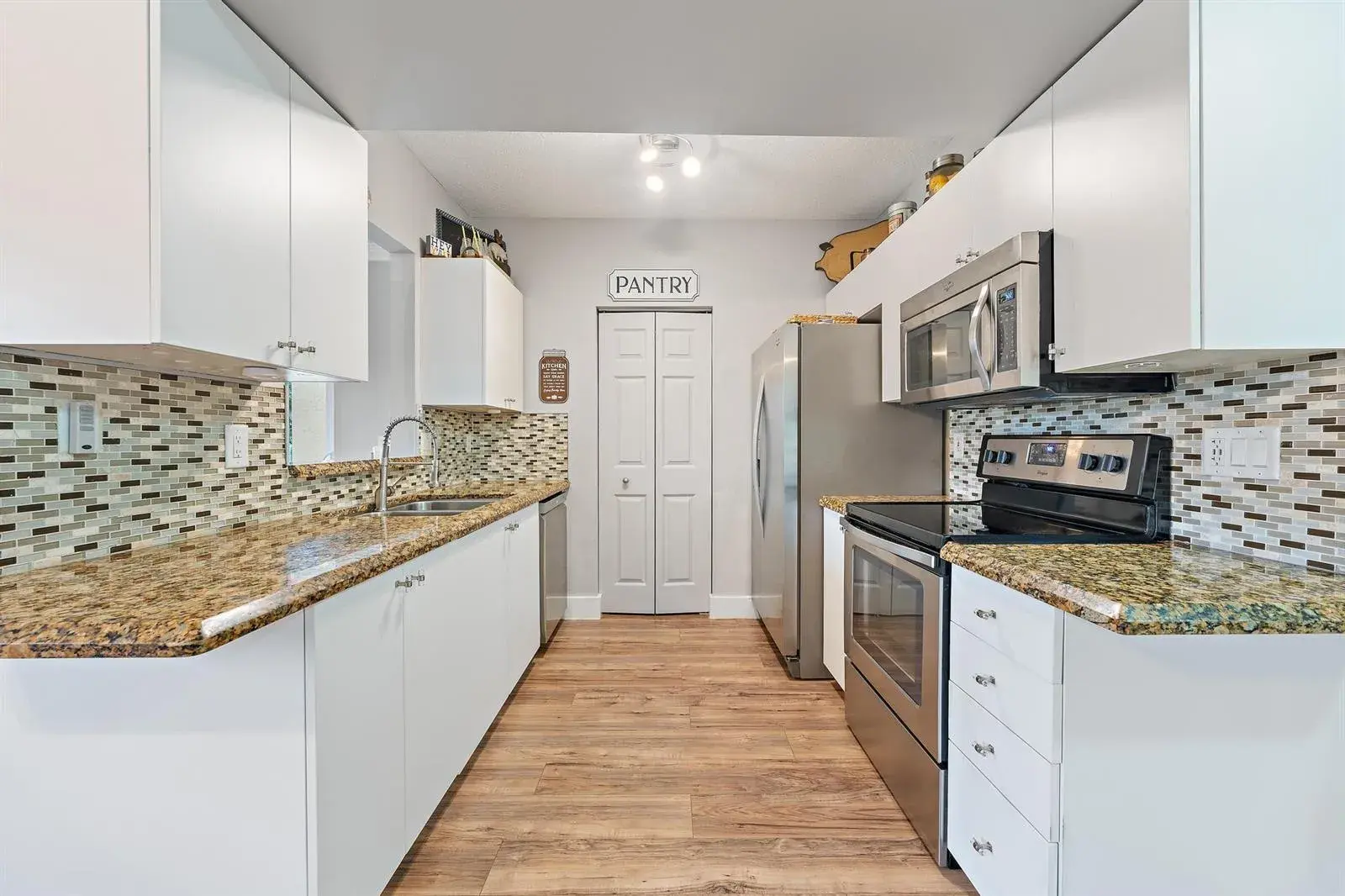 1088 Via Jardin, Riviera Beach FL 33418