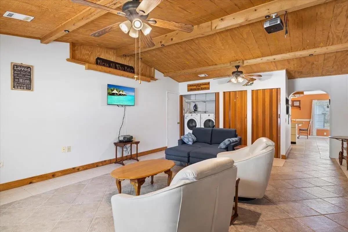1735 40th Avenue, Vero Beach FL 32960