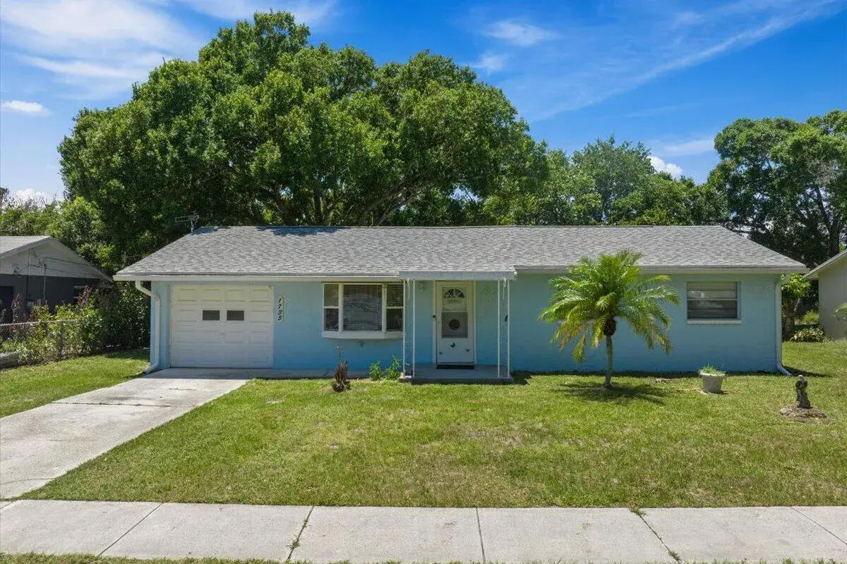 1735 40th Avenue, Vero Beach FL 32960