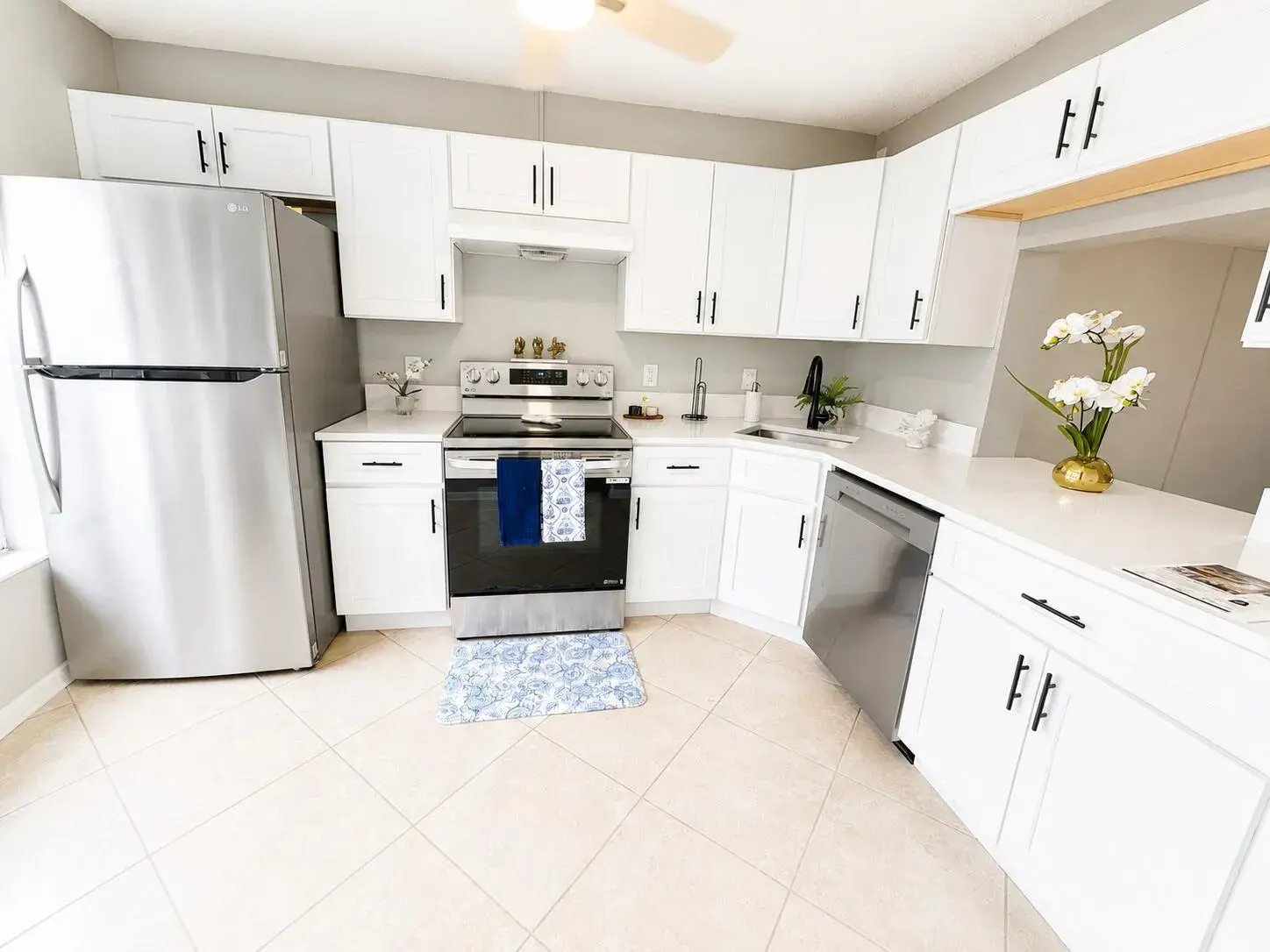 3 bedroom 2 bath Residential for sale at 222 Foxtail Drive, FL 33415