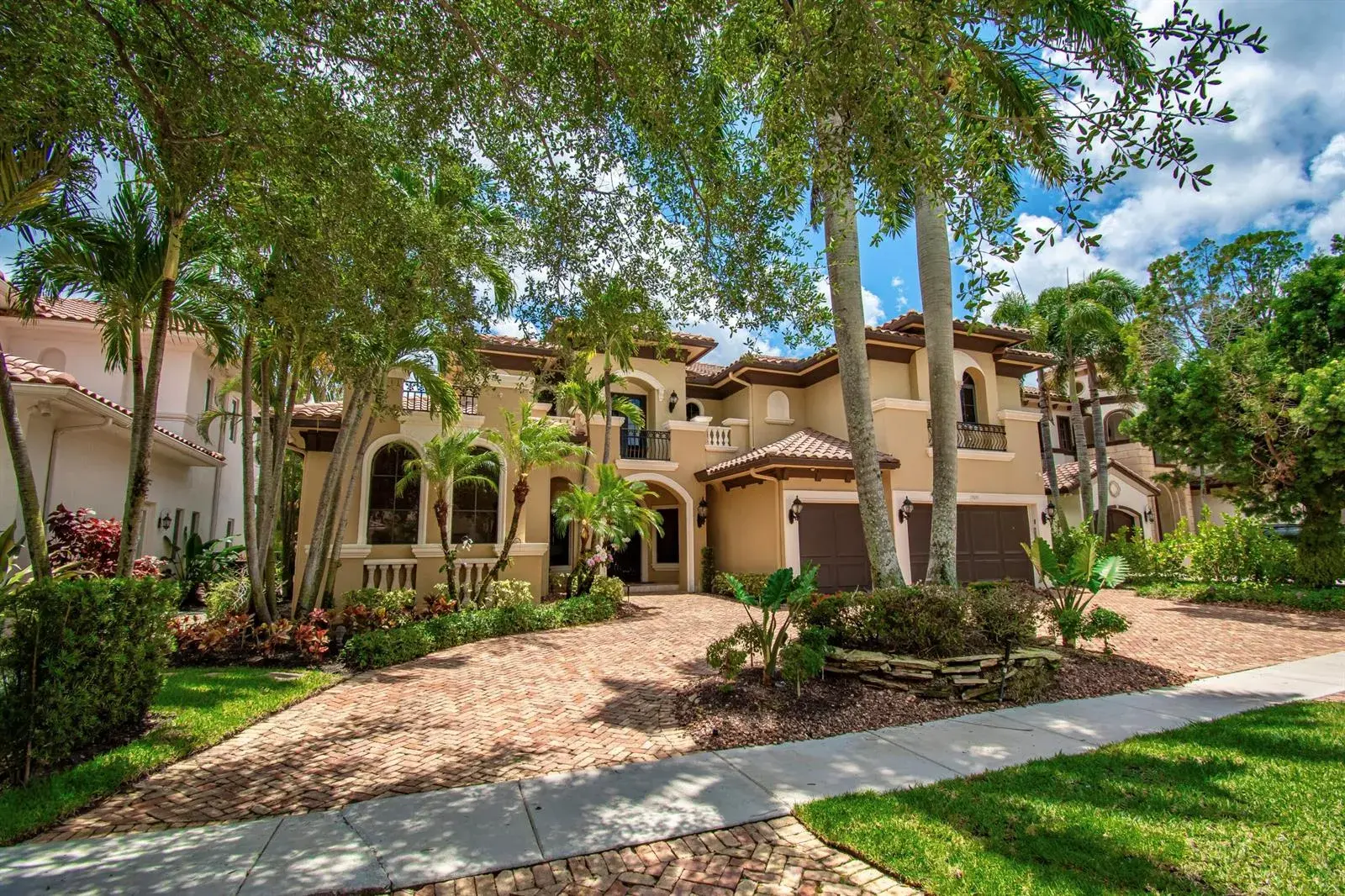 6 bedroom 5 bath Residential for sale at 17690 Middlebrook Way, Boca Raton FL 33496