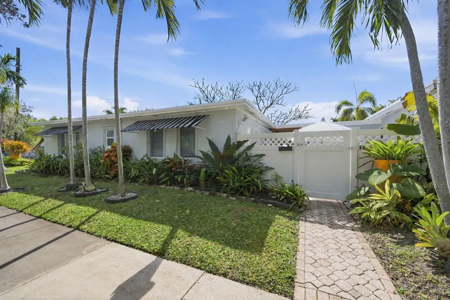 1 bedroom 1 bath Residential Lease for rent at 1614 NE 7th Street, Fort Lauderdale FL 33304