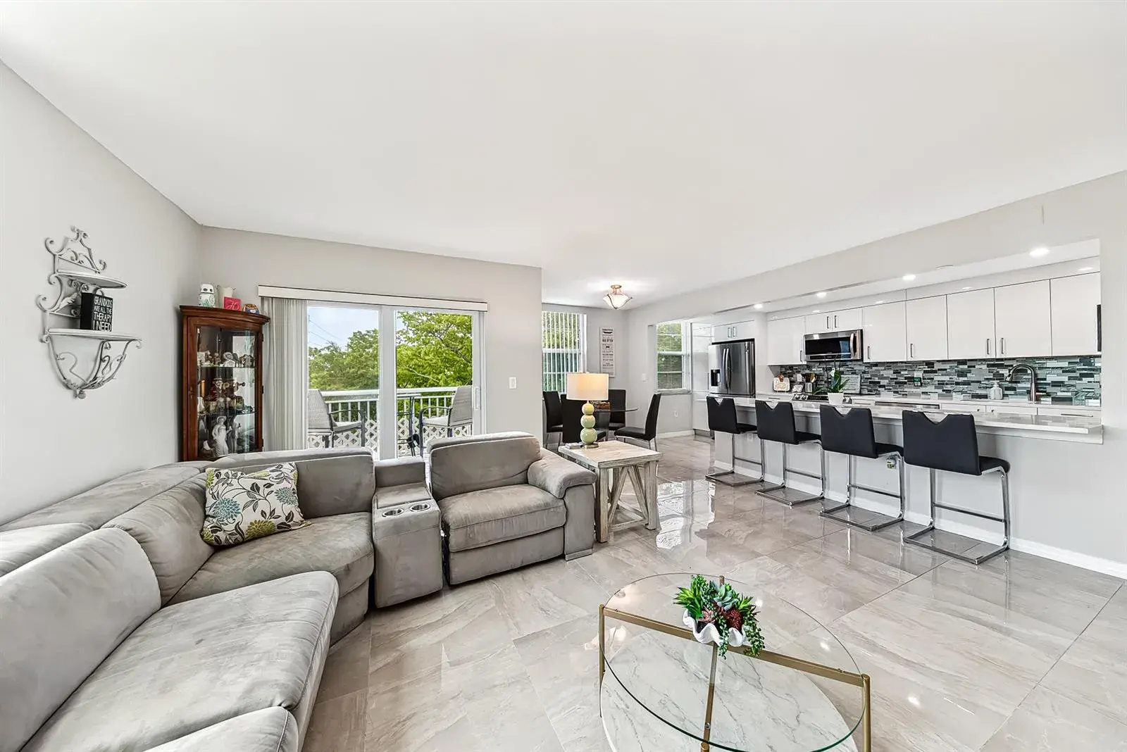 6000 NE 22nd Way # 3a, Fort Lauderdale FL 33308