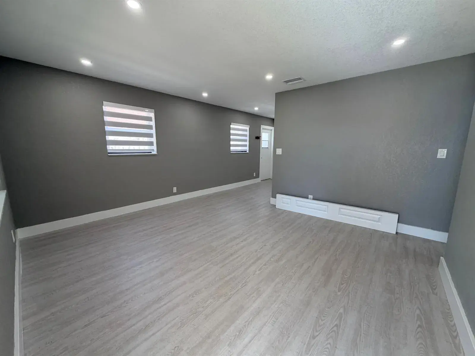 827 Franklin Road, West Palm Beach FL 33405