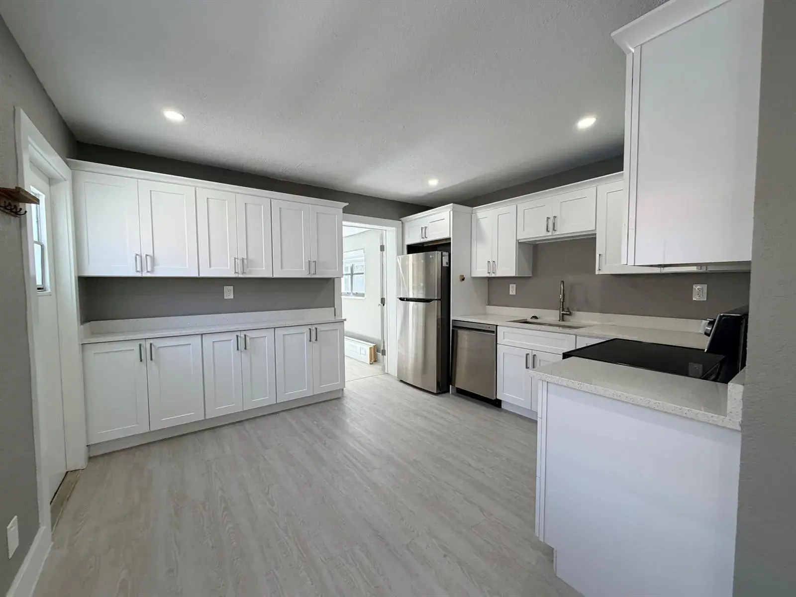 827 Franklin Road, West Palm Beach FL 33405