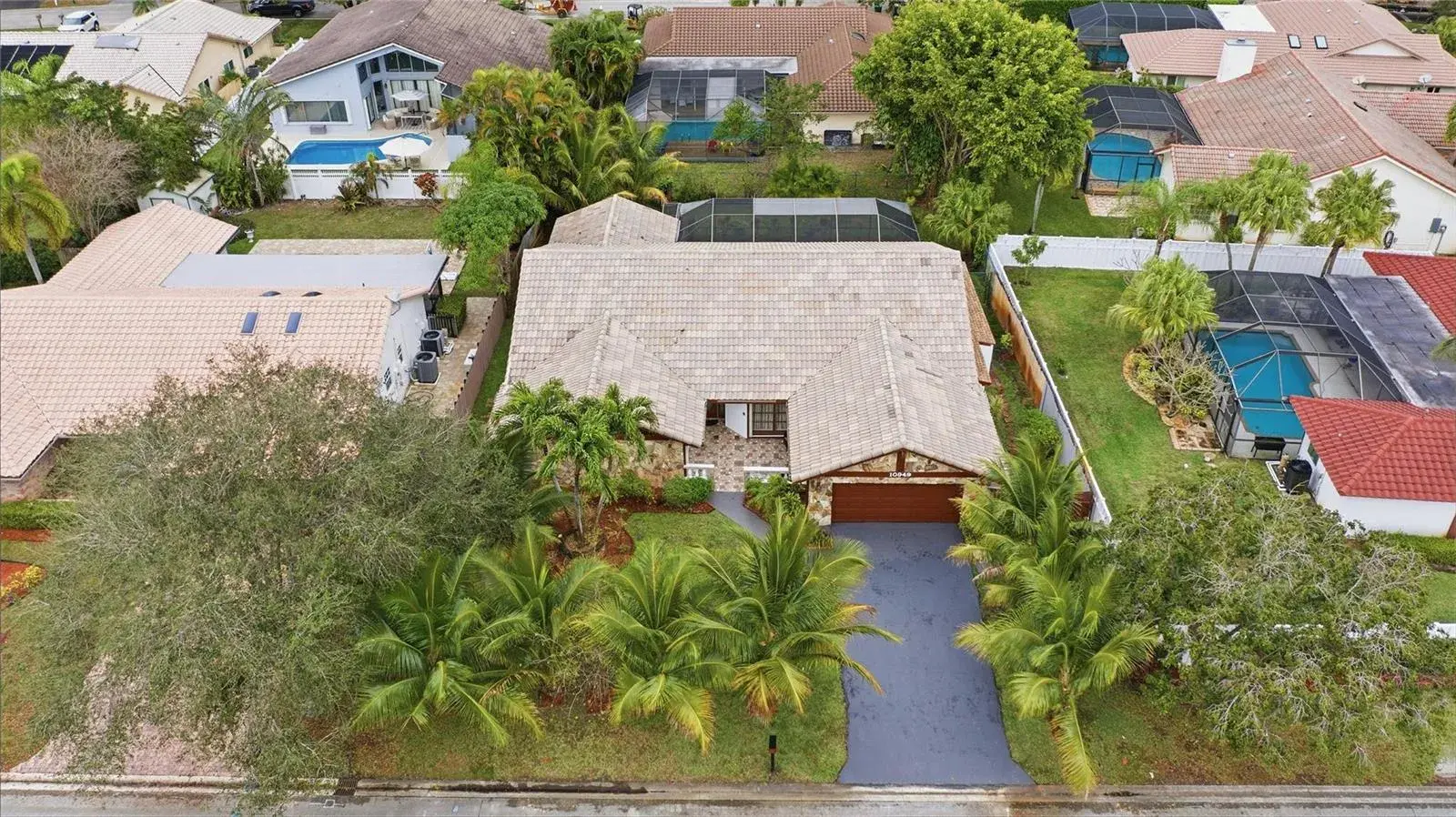 10949 NW 1st Manor, Coral Springs FL 33071