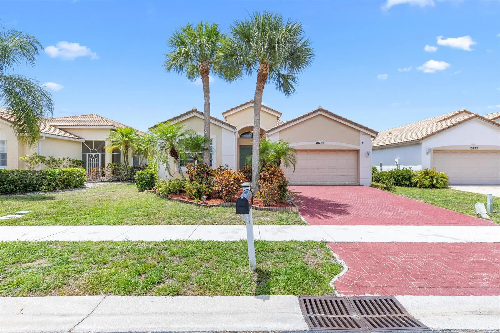10720 Oak Bend Way, Wellington FL 33414 photo 2