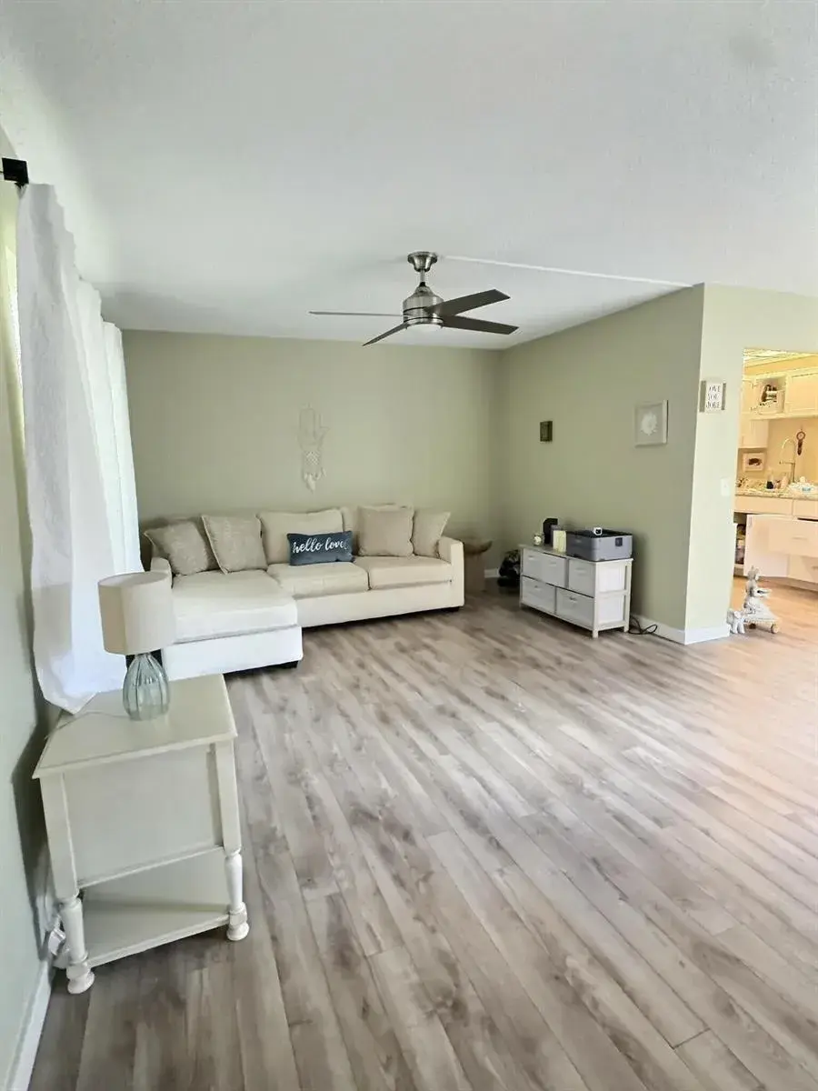 199 E Burgundy E, Delray Beach FL 33484