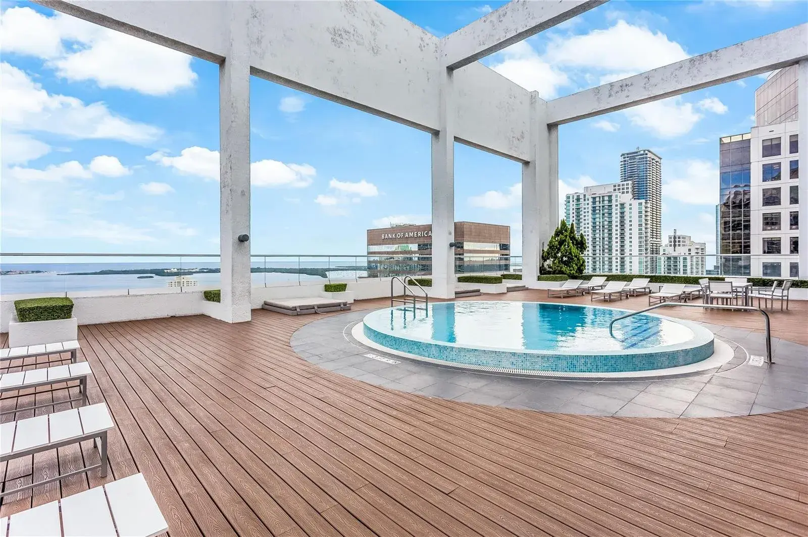 55 SE 6th Street # 3500, Miami FL 33131