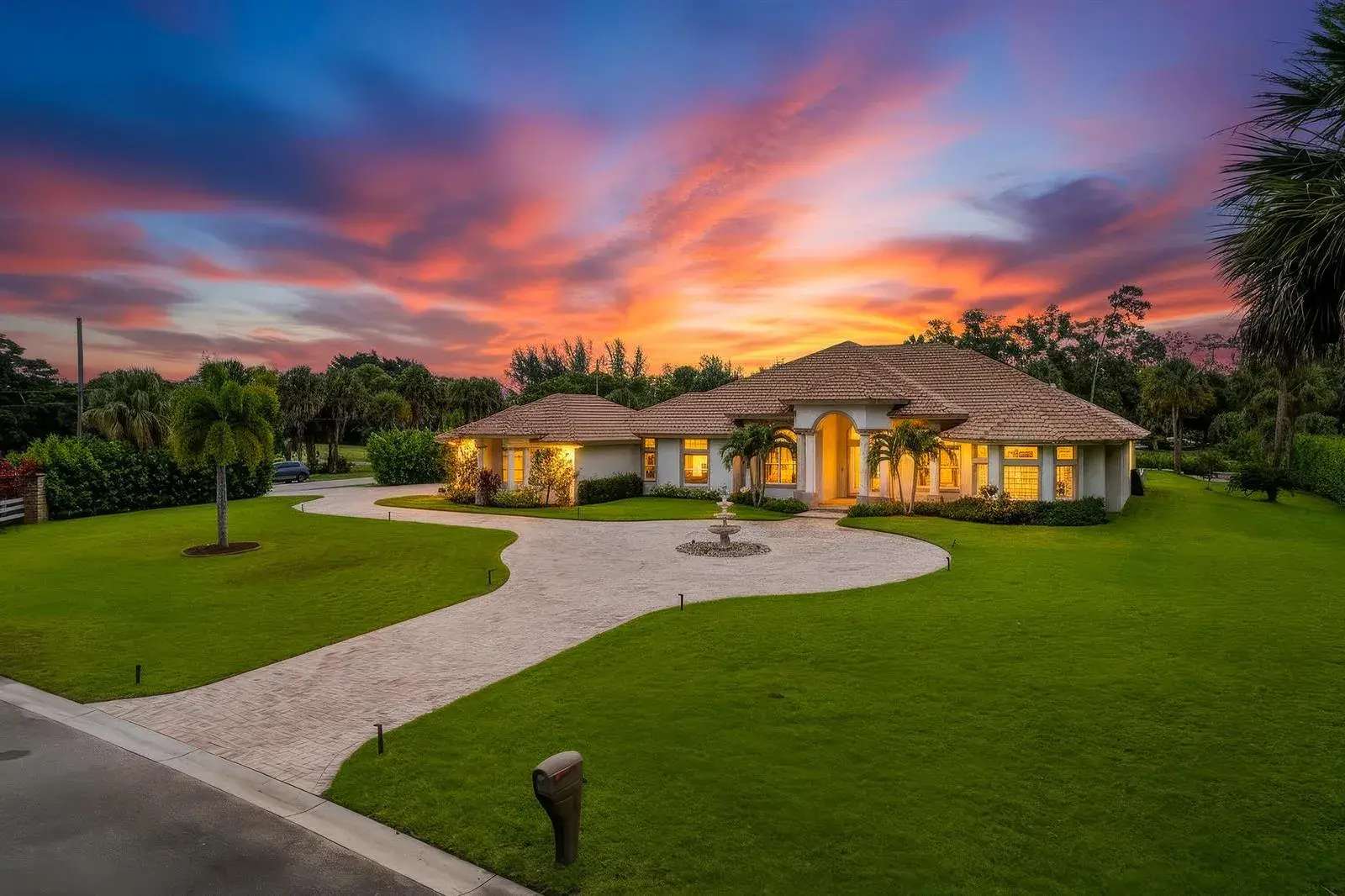 142 Brynhurst Court, West Palm Beach FL 33413