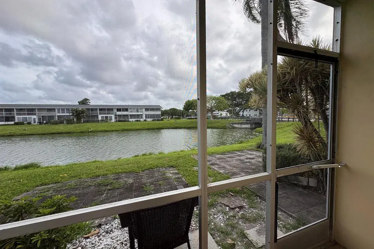 2 Kent A, West Palm Beach FL 33417