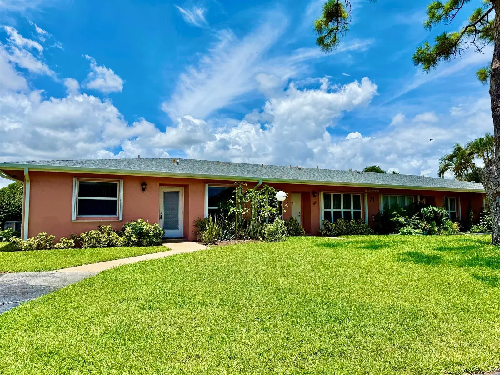 2 bedroom 2 bath Residential for sale at 1460 NW 19th Terrace # a, Delray Beach FL 33445