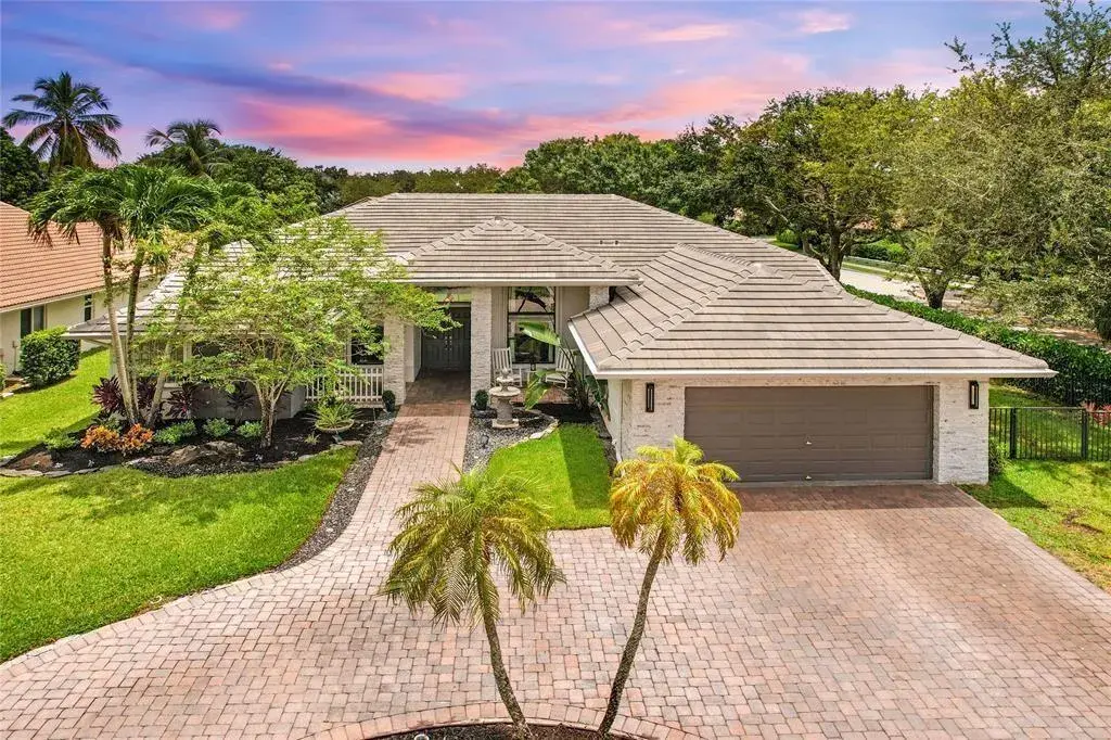 4911 NW 96th Drive, Coral Springs FL 33076