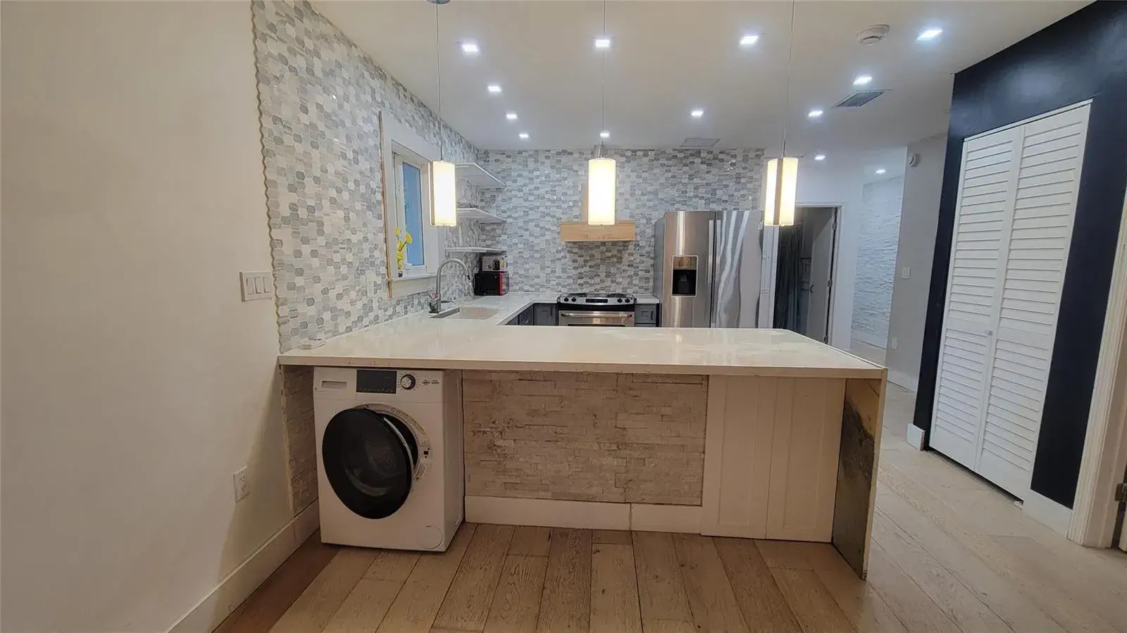 4 bedroom 2 bath Residential Lease for rent at 512 NW 15th Terrace, Fort Lauderdale FL 33311