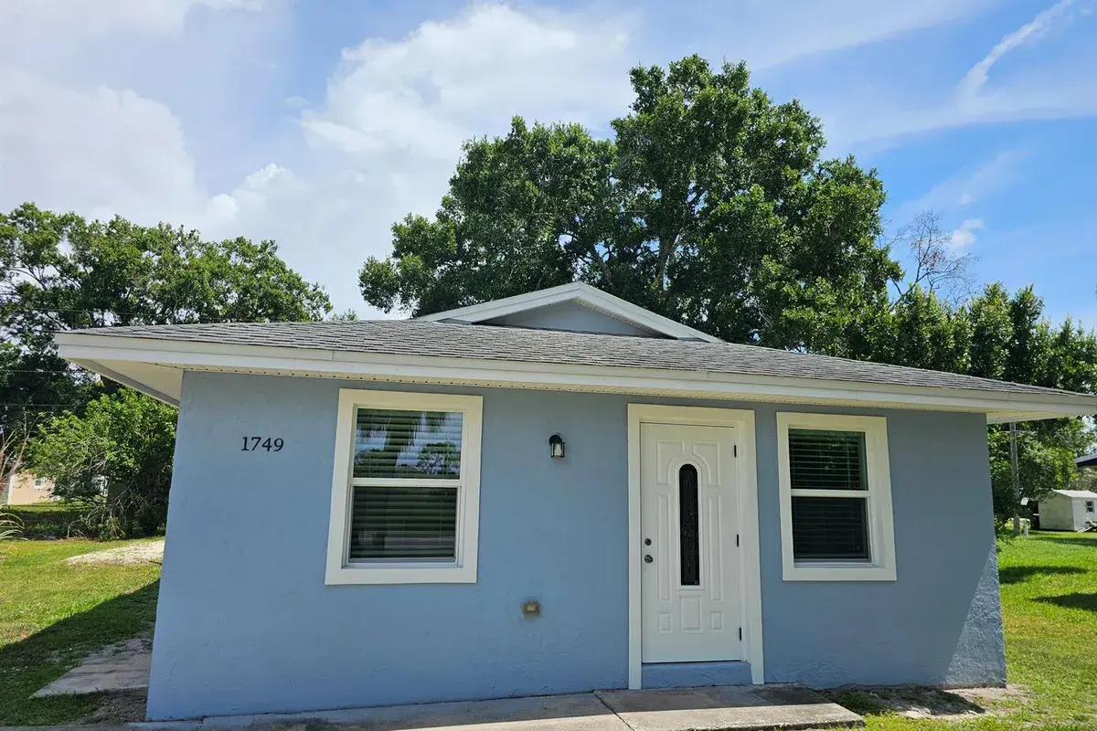 1749 NE 2nd Street, Okeechobee FL 34972