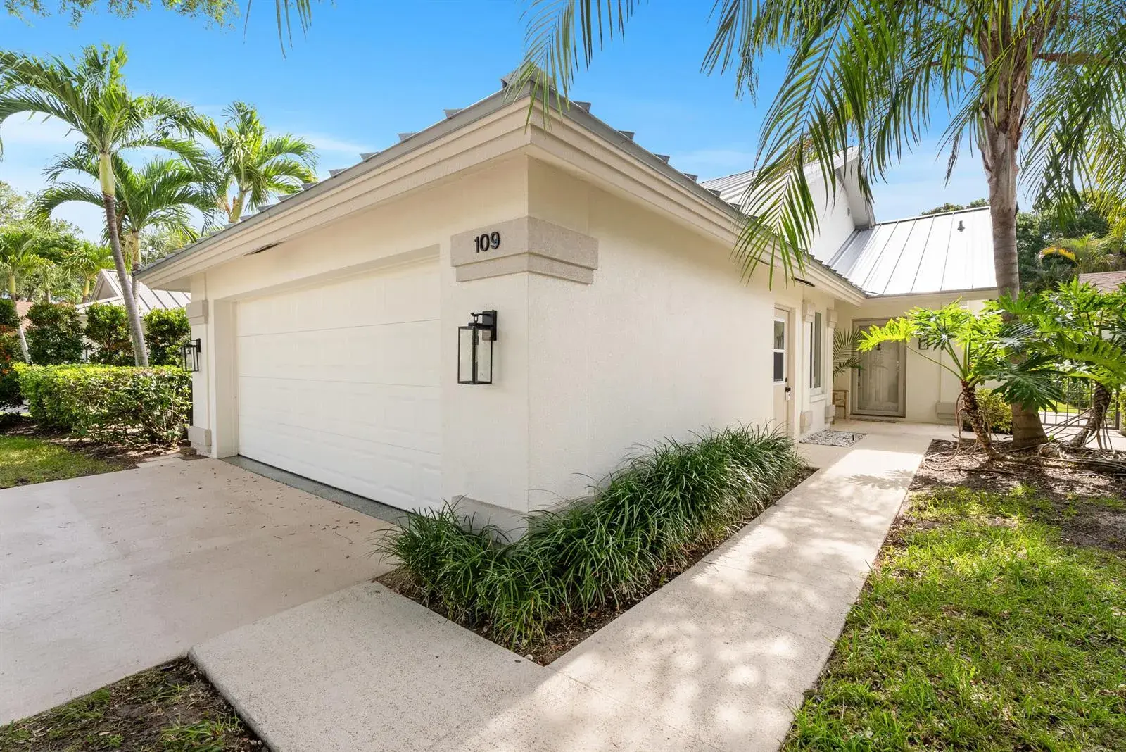 109 Harbourside Circle, Jupiter FL 33477