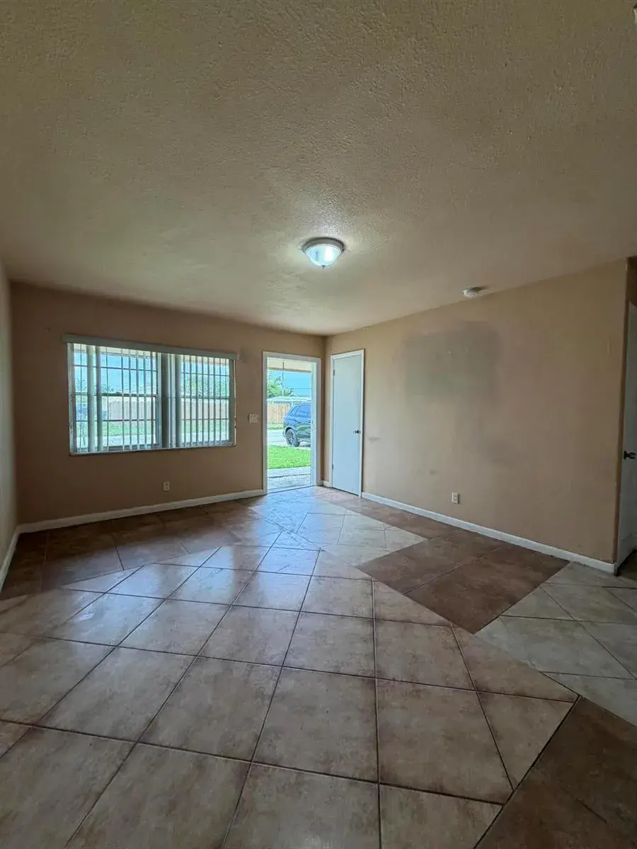 3243 Grove Road, Boynton Beach FL 33435