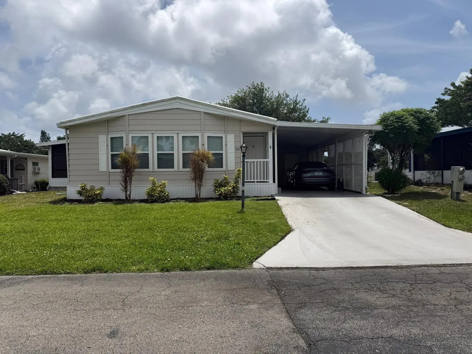 2 bedroom 2 bath Residential for sale at 698 Sunny South Avenue, Boynton Beach FL 33436