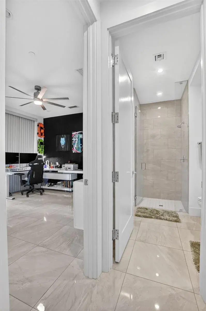 4021 NW 18th Way, Boca Raton FL 33431
