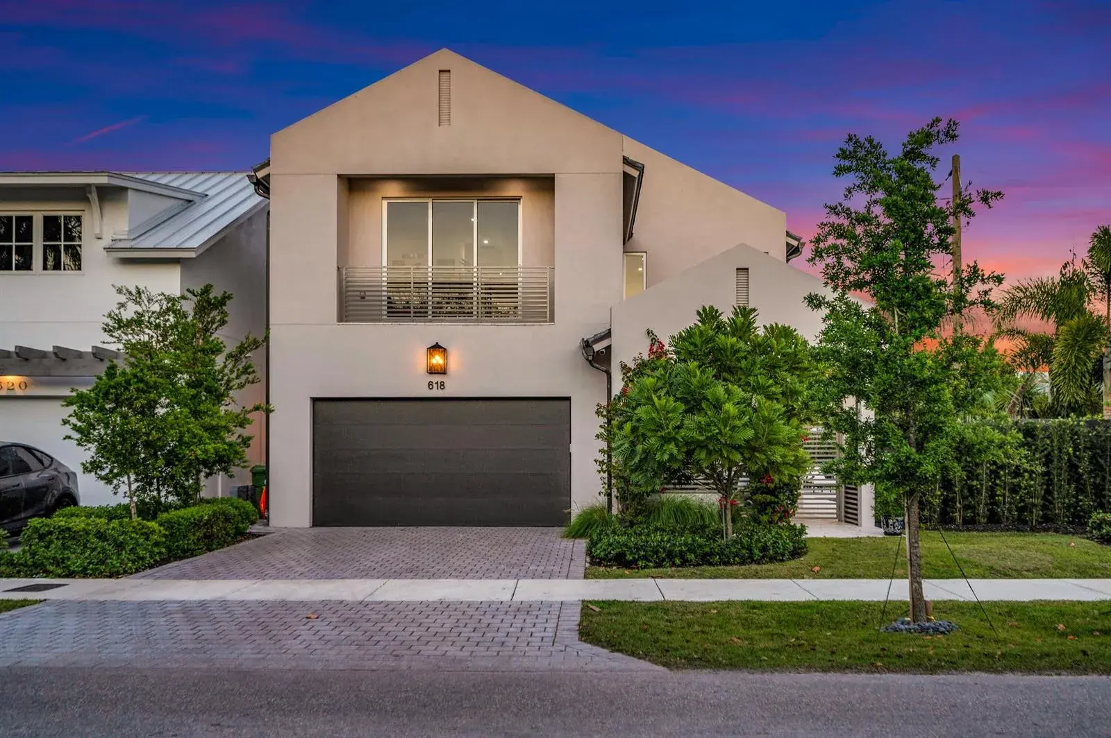 4 bedroom 4 bath for sale at 618 NE 15th Avenue, Fort Lauderdale FL 33304