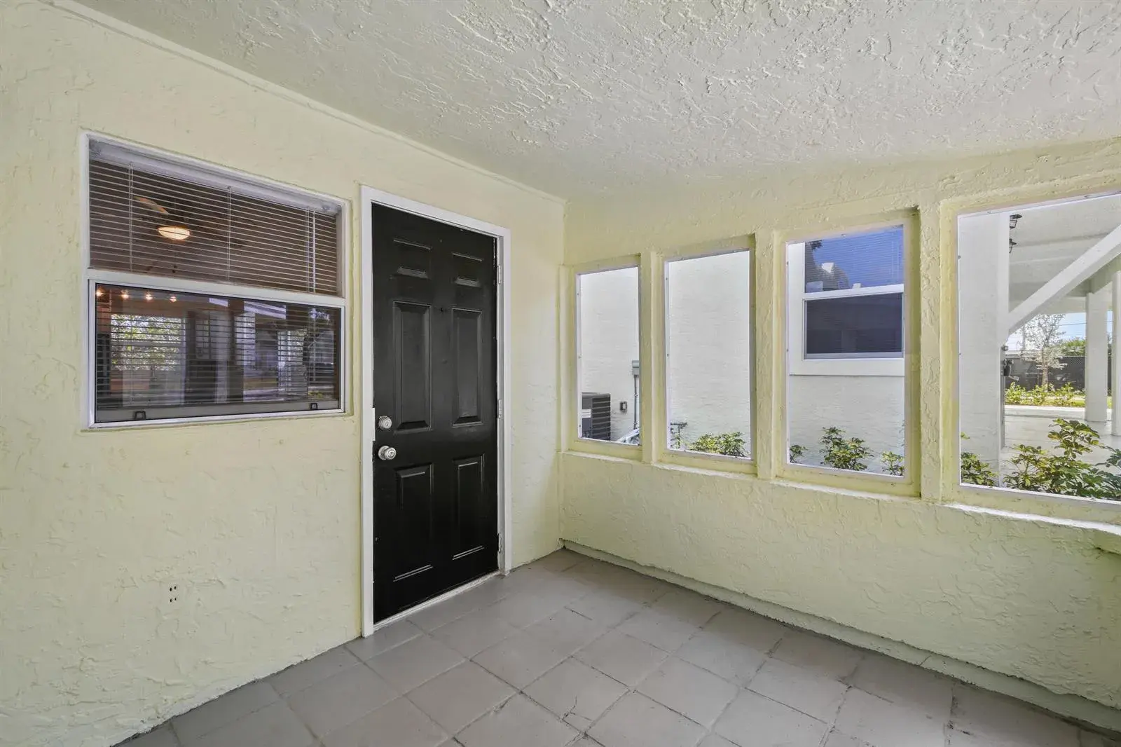627 Bunker Road, West Palm Beach FL 33405
