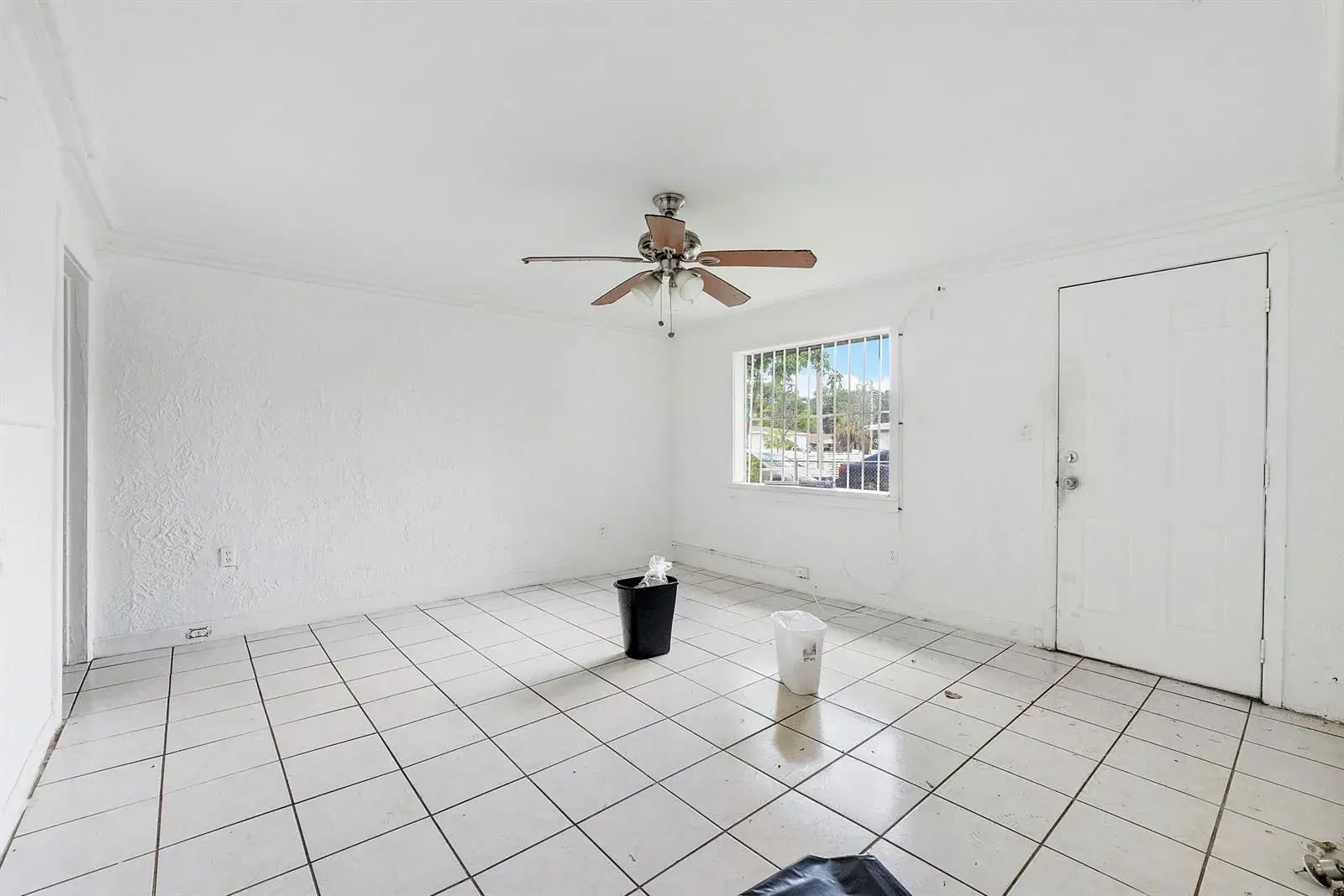 2476 NW 15th Street, Miami FL 33125
