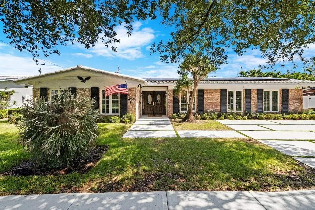 2141 NE 67th Street, Fort Lauderdale FL 33308