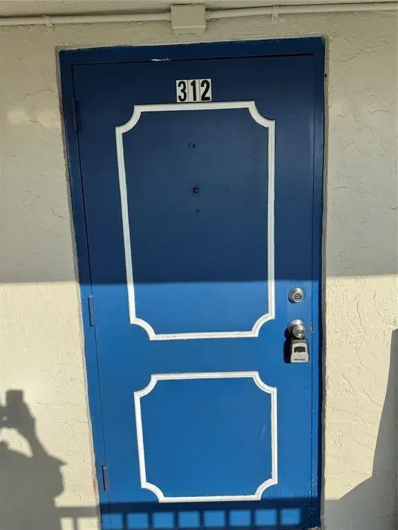 2960 Riverside Drive # 2, Coral Springs FL 33065