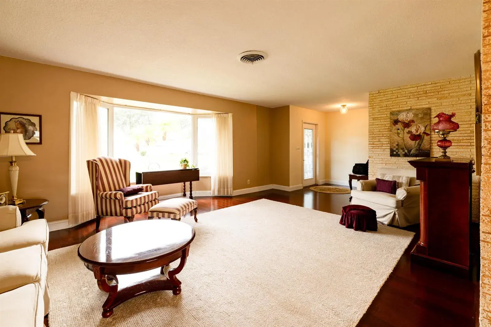 5541 SW 7th Street, Plantation FL 33317