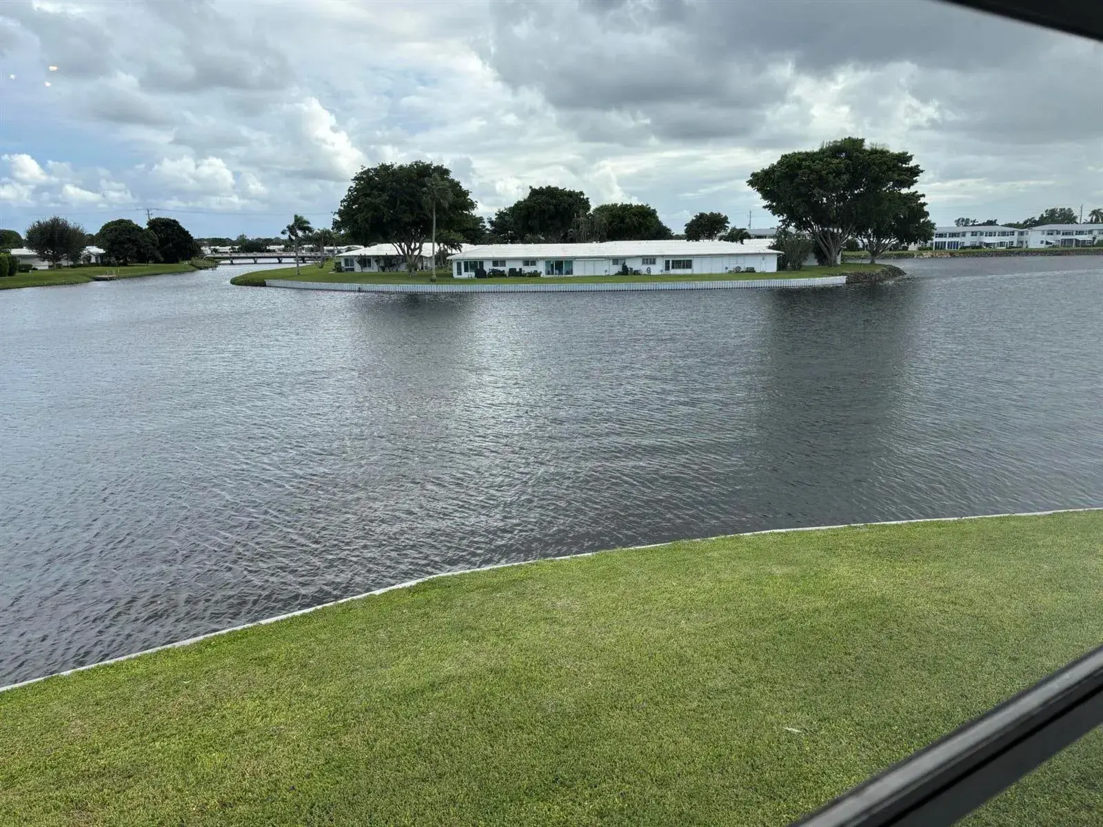 1 bedroom 1 bath Residential Lease for rent at 1112 Lake Terrace # 207, Boynton Beach FL 33426