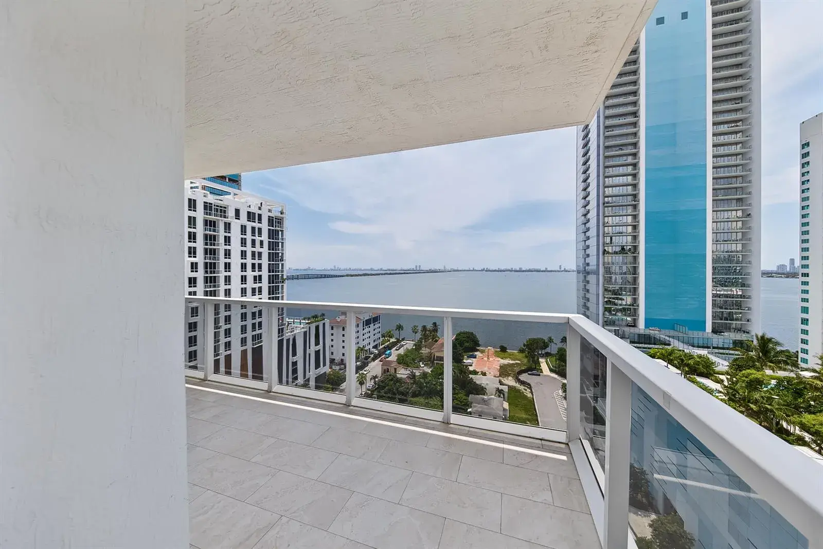 600 NE 27th Street # 1605, Miami FL 33137