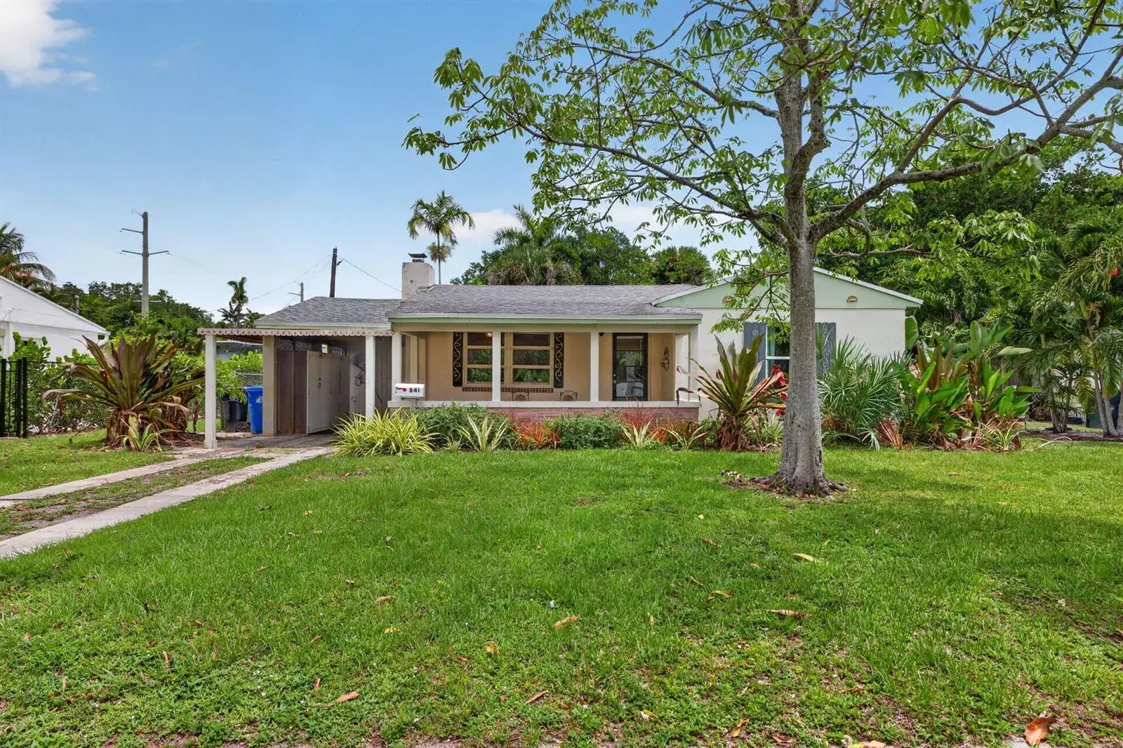 841 SW 18th Court, Fort Lauderdale FL 33315