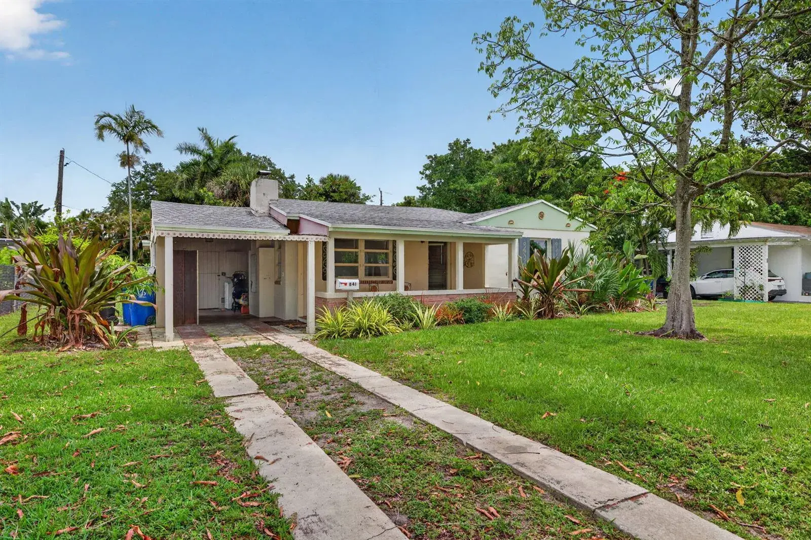 841 SW 18th Court, Fort Lauderdale FL 33315