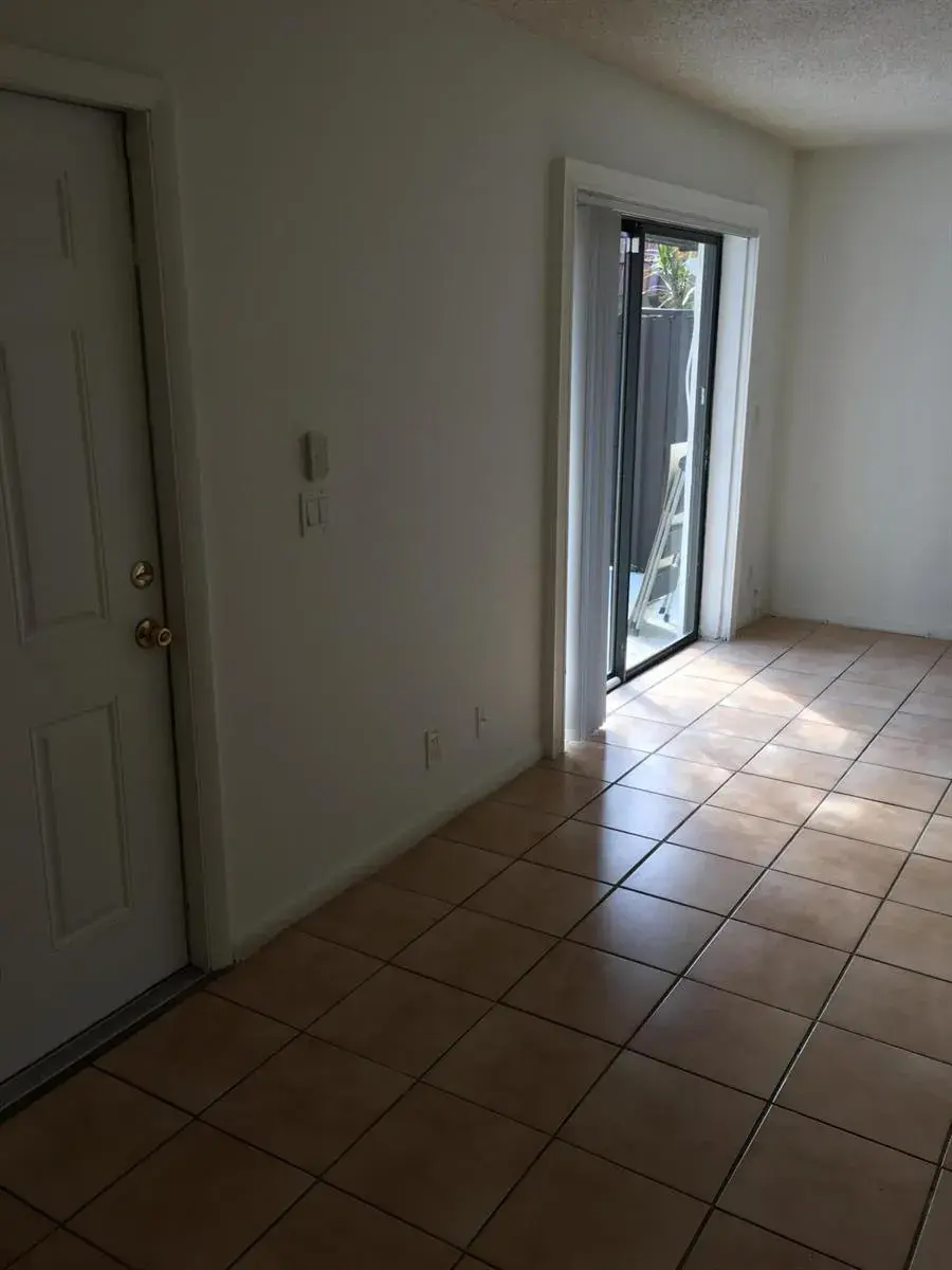 2233 White Pine Circle # D, FL 33415